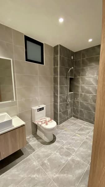 Servis Apartment untuk Dijual di Daya 1 Residences (D1R), TD Central - Bro Sham - PropertyGuru.com.my