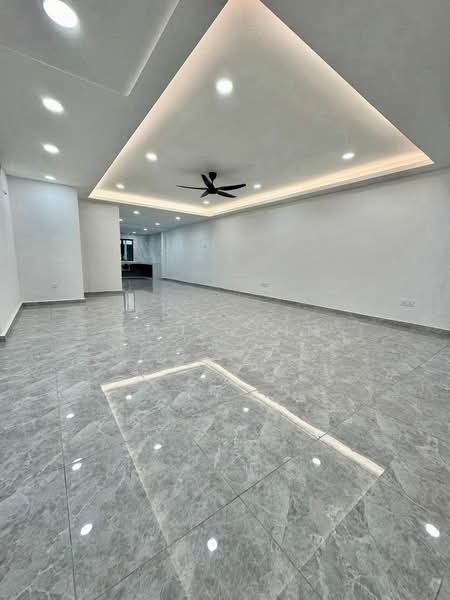 Rumah Teres 2 Tingkat untuk Dijual di Bandar Baru Permas Jaya (Permas Jaya) - Kuu Chin - Living Room - PropertyGuru.com.my