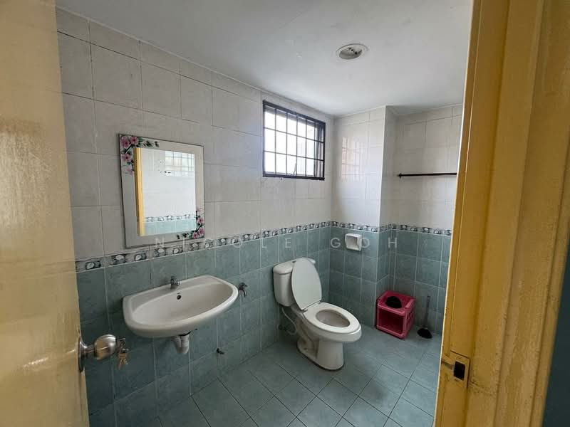 Condominium for Sale at Idaman Puteri - Nicole Goh - Bathroom - PropertyGuru.com.my