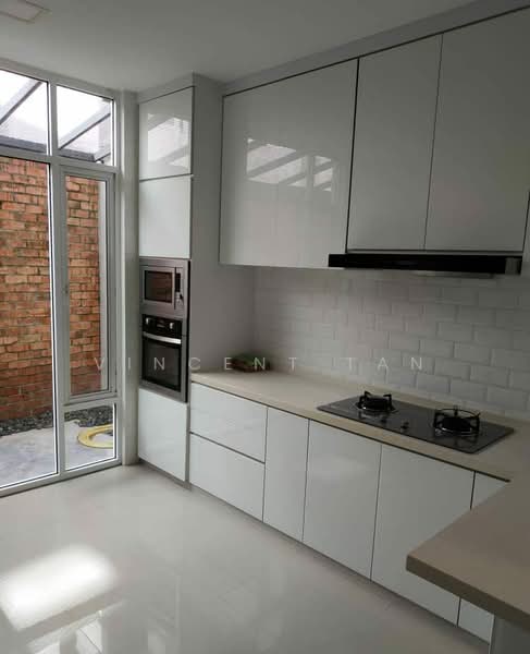 3-storey Terraced House for Rent in Tanjung Bungah (Penang) - Vincent Tan - Kitchen - PropertyGuru.com.my