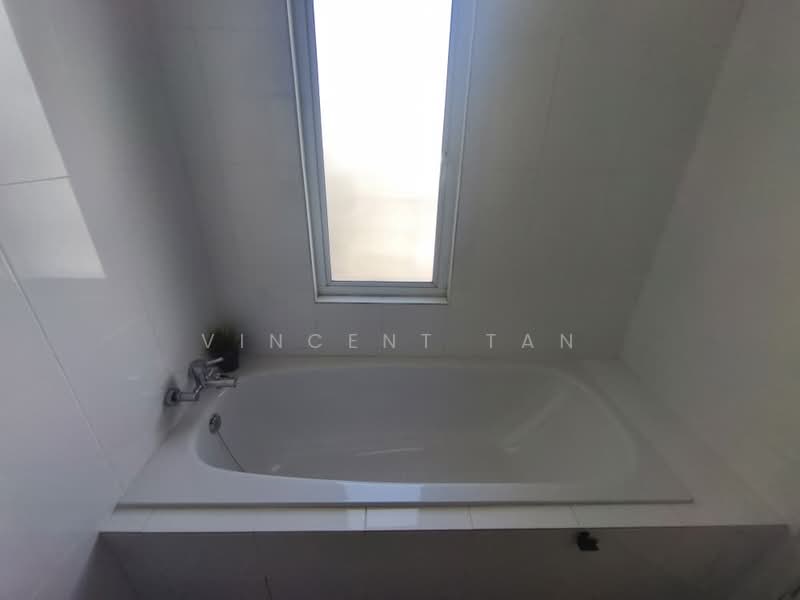 3-storey Terraced House for Rent in Tanjung Bungah (Penang) - Vincent Tan - Bathroom - PropertyGuru.com.my