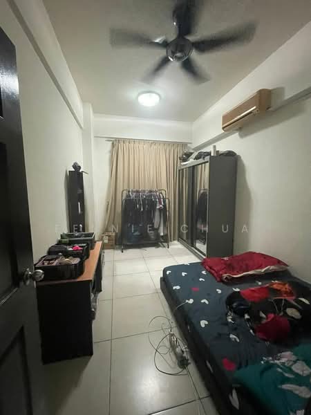 Pangsapuri untuk Dijual di Taman Suria Muafakat - Fennie Chua - Bedroom - PropertyGuru.com.my