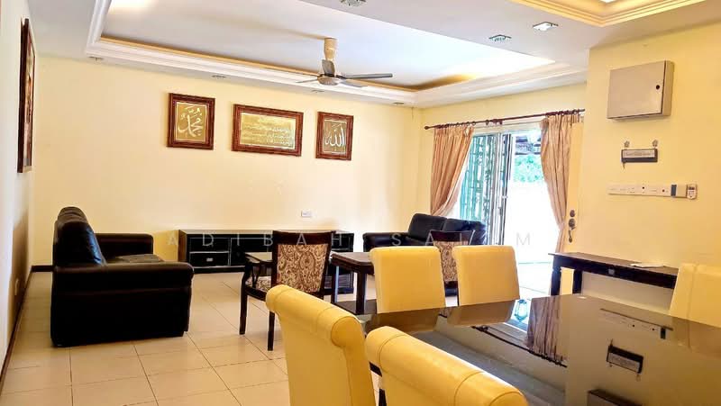 2-storey Terraced House for Sale in Sunway Kayangan (Shah Alam) - Adibah Salim - Living Room - PropertyGuru.com.my