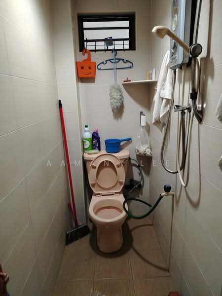 Rumah Teres 2 Tingkat untuk Dijual di Taman Pelangi (Johor Bahru) - Aamani Lee - Bathroom - PropertyGuru.com.my