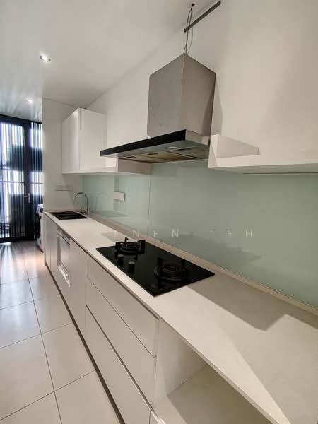 Kondominium untuk Disewa di Shorefront Residences - SERENEN TEH - Kitchen - PropertyGuru.com.my