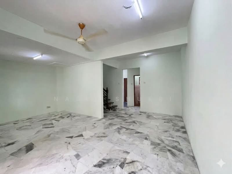 2-storey Terraced House for Sale in Usj 1 (Subang Jaya) - Nadia Shukri - Living Room - PropertyGuru.com.my