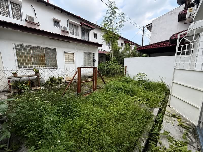 2-storey Terraced House for Sale in Usj 1 (Subang Jaya) - Nadia Shukri - Exterior - PropertyGuru.com.my