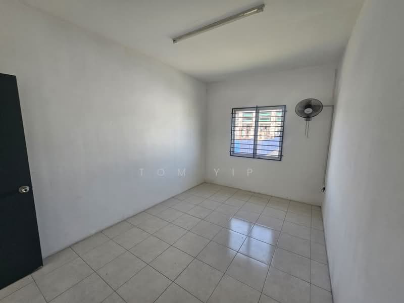 Rumah Teres 2 Tingkat untuk Dijual di Taman Scientex Rawang (Rawang) - Tom Yip - Interior - PropertyGuru.com.my