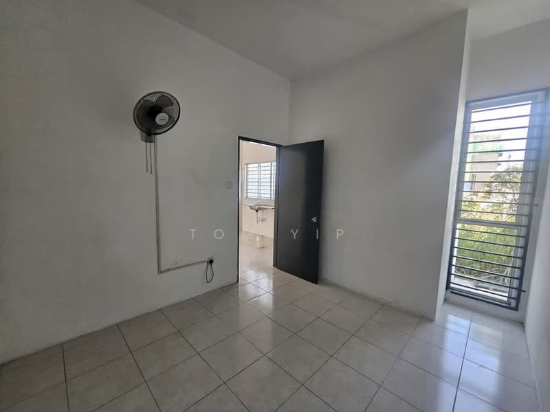Rumah Teres 2 Tingkat untuk Dijual di Taman Scientex Rawang (Rawang) - Tom Yip - Interior - PropertyGuru.com.my