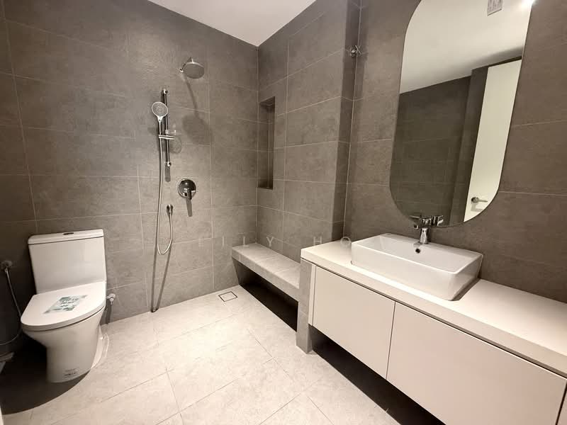 Bungalow for Sale in Seri Kembangan (Selangor) - Lily Ho - Bathroom - PropertyGuru.com.my