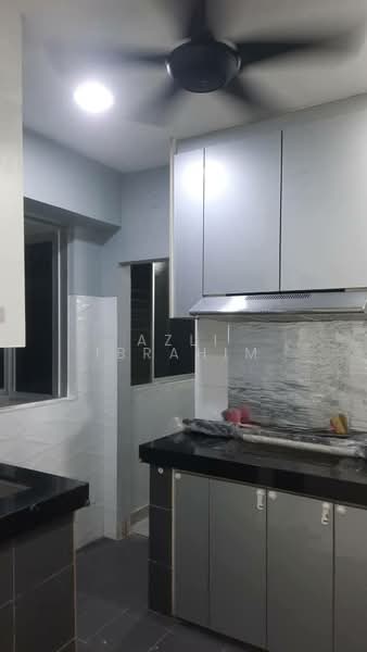 Kondominium untuk Dijual di Warisan City View - Azli Ibrahim - Kitchen - PropertyGuru.com.my
