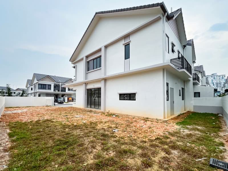 Rumah Berkembar untuk Dijual di Cyber 10 (Cyberjaya) - Adibah Salim - Exterior - PropertyGuru.com.my