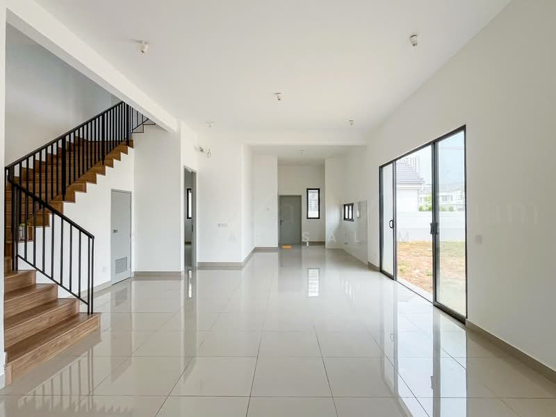 Rumah Berkembar untuk Dijual di Cyber 10 (Cyberjaya) - Adibah Salim - Living Room - PropertyGuru.com.my