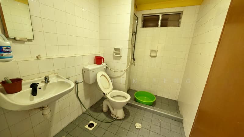 Kondominium untuk Dijual di Casa Magna - Ling Shun Feng - Bathroom - PropertyGuru.com.my