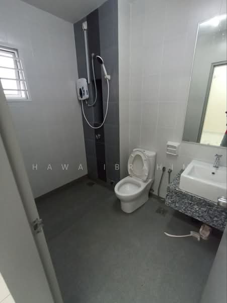 Rumah Teres 2 Tingkat untuk Dijual di Nilai (Negeri Sembilan) - Hawa Ibrahim - Bathroom - PropertyGuru.com.my