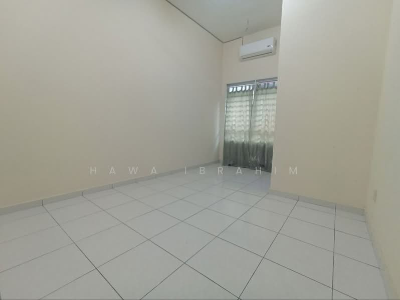 Rumah Teres 2 Tingkat untuk Dijual di Nilai (Negeri Sembilan) - Hawa Ibrahim - PropertyGuru.com.my