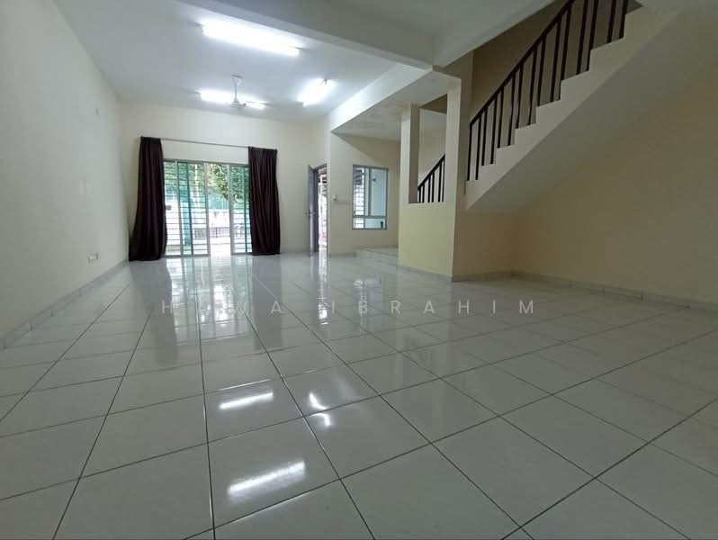 Rumah Teres 2 Tingkat untuk Dijual di Nilai (Negeri Sembilan) - Hawa Ibrahim - PropertyGuru.com.my