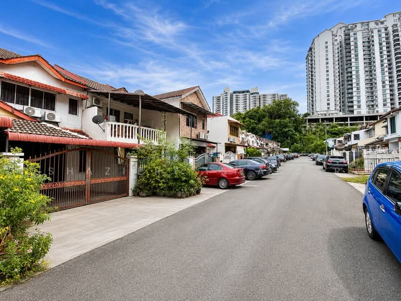 Rumah Teres 2 Tingkat untuk Dijual di BANDAR PUCHONG JAYA (Puchong) - Shaziery Iskandar - Exterior - PropertyGuru.com.my