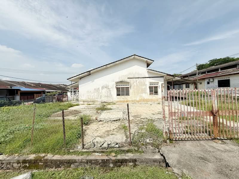 Rumah Teres 1 Tingkat untuk Dijual di Taman Puteri Wangsa (Ulu Tiram) - Kuu Chin - Exterior - PropertyGuru.com.my