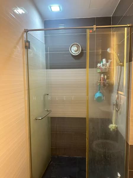 Apartment for Rent at One World 2 (1-Sky) - Shirley Teh - Bathroom - PropertyGuru.com.my