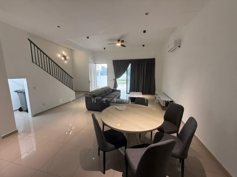 Rumah Teres untuk Disewa di Eco Botanic (Iskandar Puteri (Nusajaya)) - Kenneth Tan - Living Room - PropertyGuru.com.my