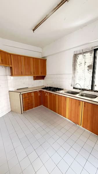 Condominium for Sale at D'Casa Condominium - Azli Ibrahim - Kitchen - PropertyGuru.com.my