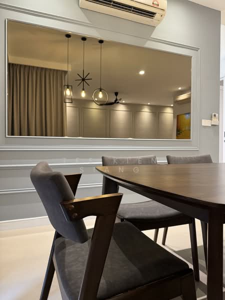 Kondominium untuk Disewa di Pavilion Hilltop - Tee Kien Siang - Dining Room - PropertyGuru.com.my