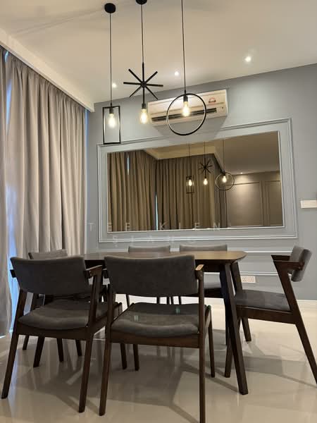 Kondominium untuk Disewa di Pavilion Hilltop - Tee Kien Siang - Dining Room - PropertyGuru.com.my