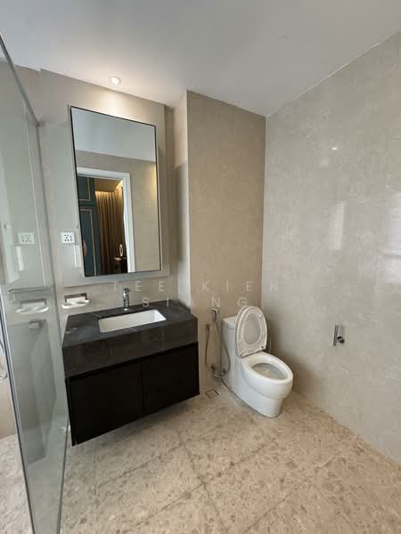 Kondominium untuk Disewa di Pavilion Hilltop - Tee Kien Siang - Bathroom - PropertyGuru.com.my