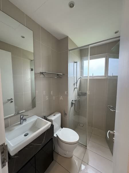 Kondominium untuk Disewa di Pavilion Hilltop - Tee Kien Siang - Bathroom - PropertyGuru.com.my