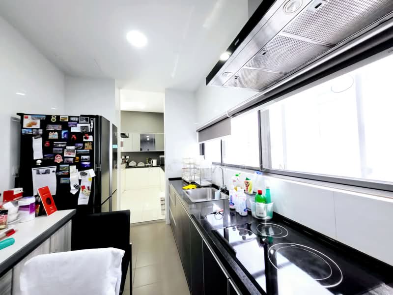 Rumah Berkembar untuk Dijual di Bandar Sungai Long (Selangor) - Ho Kah Moon - Kitchen - PropertyGuru.com.my