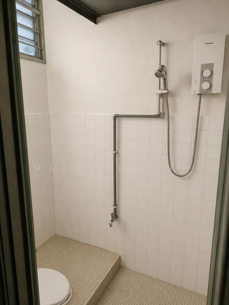 Flat for Sale at Bandar Baru Ampang - Michelle Tan - Bathroom - PropertyGuru.com.my