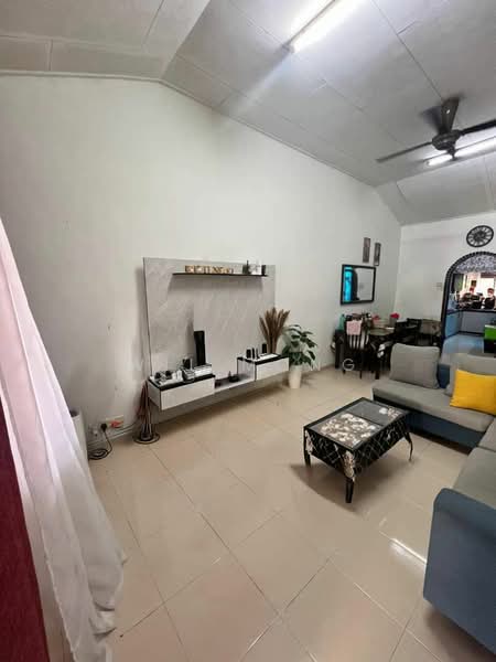1-storey Terraced House for Sale in Skudai (Johor) - Wil Mong - Living Room - PropertyGuru.com.my