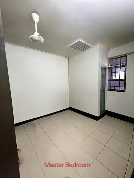 1-storey Terraced House for Sale in Skudai (Johor) - Wil Mong - Master Bedroom - PropertyGuru.com.my