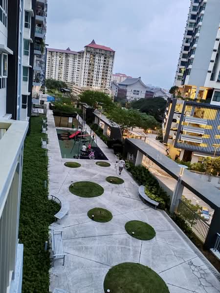Kondominium untuk Dijual di First Residence (Residensi Unggul) - Ling Shun Feng - Exterior - PropertyGuru.com.my