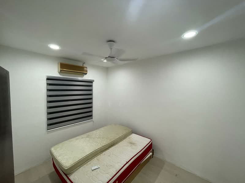 Rumah Bandar untuk Dijual di Taman Limbongan Permai (Klebang) - Bee . - Bedroom - PropertyGuru.com.my