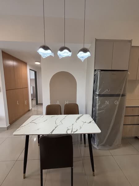 Servis Apartment untuk Disewa di M Arisa - Lee Kah Shing - Dining Room - PropertyGuru.com.my