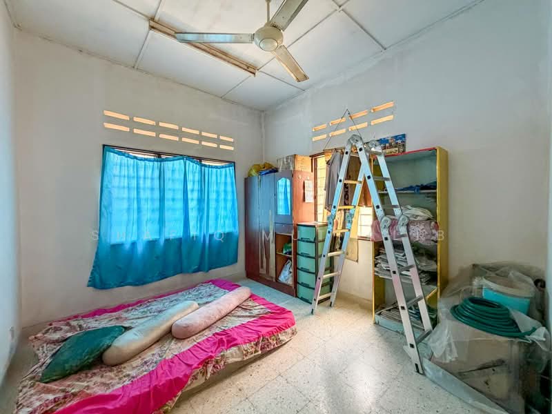 Terraced House for Sale in Taman Desa Jasmin (Nilai) - Shafiq Muttalib - Bedroom - PropertyGuru.com.my