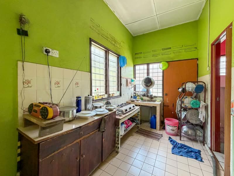 Terraced House for Sale in Taman Desa Jasmin (Nilai) - Shafiq Muttalib - Kitchen - PropertyGuru.com.my