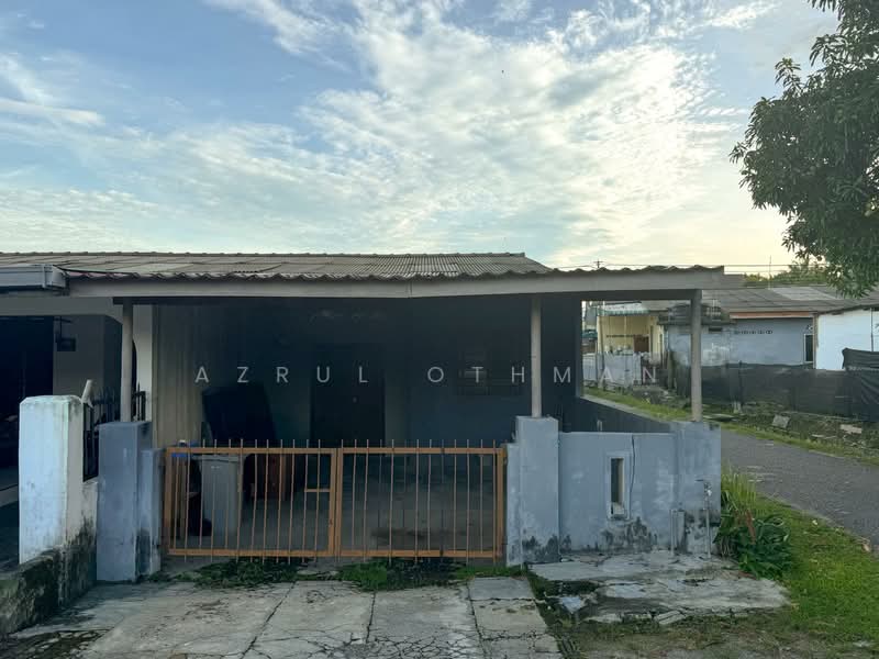 Rumah Teres 1 Tingkat untuk Dijual di Bandar Baru Senawang (Senawang) - Azrul Othman - Exterior - PropertyGuru.com.my