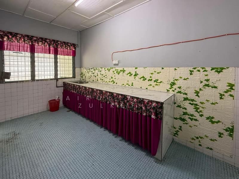 Rumah Teres 1 Tingkat untuk Dijual di Petaling Jaya (Selangor) - Zairul Asrah Zulkefli - Kitchen - PropertyGuru.com.my