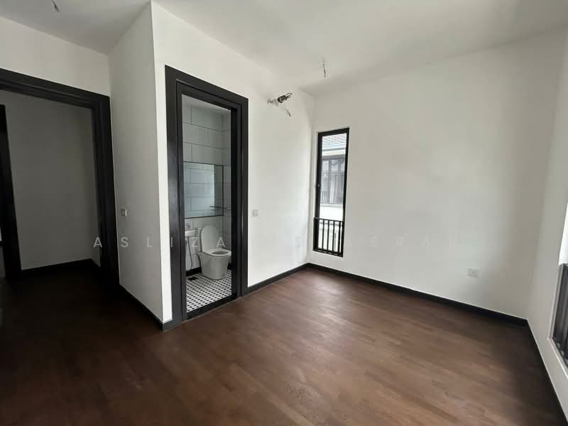 Semi-Detached House for Sale in Shah Alam (Selangor) - Asliza Md Asrar - Bedroom - PropertyGuru.com.my