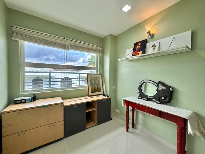 Semi-Detached House for Rent in Seksyen 13 (Shah Alam) - Nadia Shukri - Study - PropertyGuru.com.my