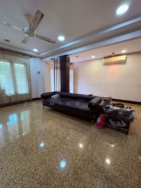 Rumah Teres 2 Tingkat untuk Dijual di Saujana Damansara (Damansara Damai) - Zheming Kok - Living Room - PropertyGuru.com.my