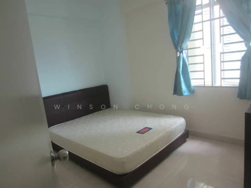 Pangsapuri untuk Dijual di Ixora Heights Apartment - Winson Chong - Bedroom - PropertyGuru.com.my