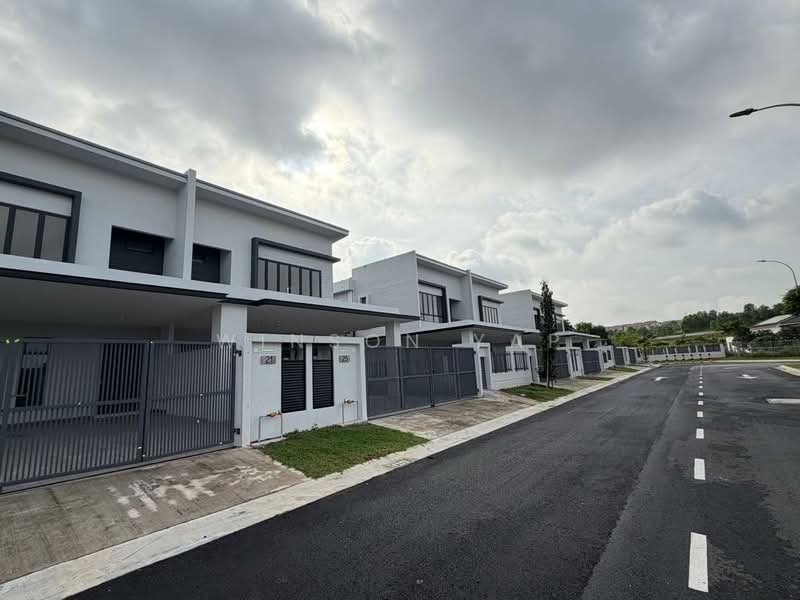 Cluster House for Sale in Johor Bahru (Johor) - Winson Yap - Exterior - PropertyGuru.com.my