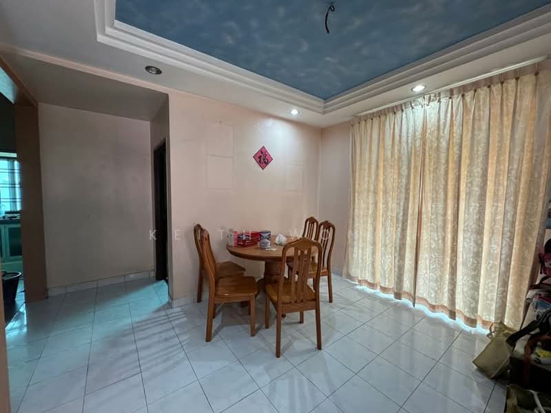 Rumah Teres 2 Tingkat untuk Dijual di Taman Seri Orkid (Skudai) - Keith Wong - Dining Room - PropertyGuru.com.my