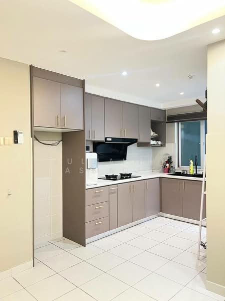 Apartment for Rent at Pangsapuri Seri Utama - Zulhaikal Asmadee - Kitchen - PropertyGuru.com.my