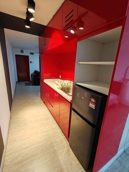 Servis Apartment untuk Disewa di SOHO @ Empire City - Tom Lee - Kitchen - PropertyGuru.com.my