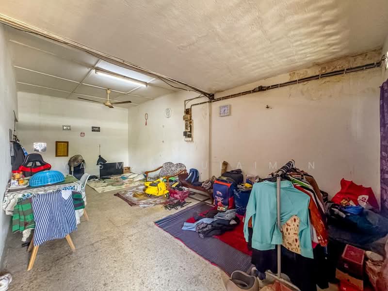 1-storey Terraced House for Sale in Taman Setapak (Setapak) - Yasmin Sulaiman - Living Room - PropertyGuru.com.my